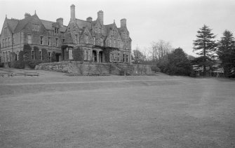 Arnsbrae House.
View from garden.