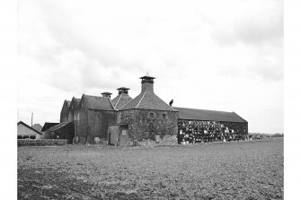 Pitlessie, Cupar Road, Priestfield Maltings
View of kilns