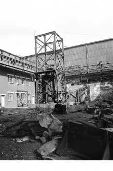 Dalzell Steel Works, Bar Mill
View of hydraulic accumulator