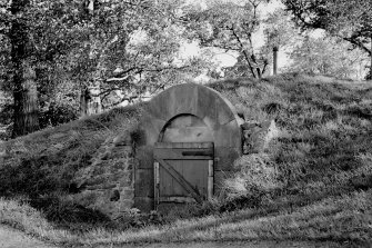 Duddingston House, ice house
View of entrance