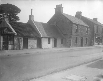 Edinburgh, Juniper Green, General.
View of street and cottages, after tiling of centre house.