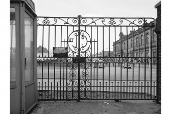 Motherwell, Dalzell Steel Works
View showing gates