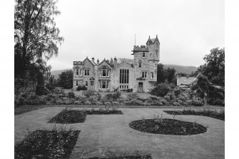 Flichity House
View from SE showing SE front