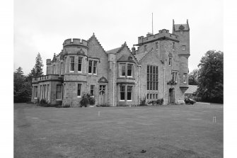 Flichity House
View from SSE showing SE front and part of SW front