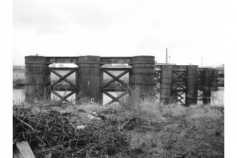 Dalmarnock, Railway Bridge
View from SE showing remains of railway bridge