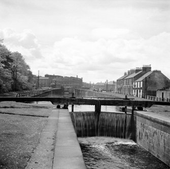 Scan of ST 262, detail showing a lock on Forth and Clyde canal.