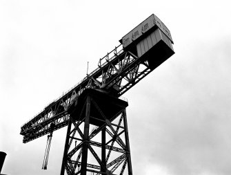Glasgow, North British Diesel Engine Works
View of fitting out crane