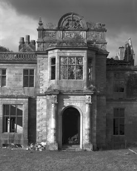 Poltalloch House
View of main entrance from east