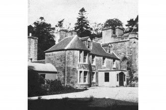 Inverneill House.
Photographic copy of historic photograph showing original house before demolition.