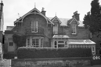 18 Greenhill Gardens.
View of street front from West