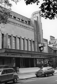 Dominion Cinema.
View of front from North East.