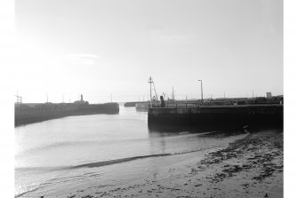 Fraserburgh Harbour
View looking ESE showing SW front of North Pier and NNW front of Middle Jetty
