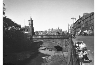 View of bridge over Water of Leith.