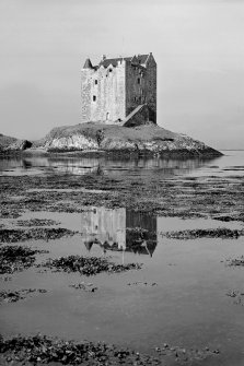 Castle Stalker.
General view from East.