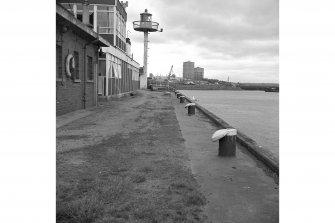 Edinburgh, Granton, Granton Harbour, Middle Pier.
Photograph of bollards on Northern edge of Middle Pier.