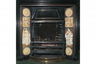 Edinburgh, Portobello, 39 Regent Street, Regent House.
Detail of fireplace inset, North central bedroom (No. 2), first floor