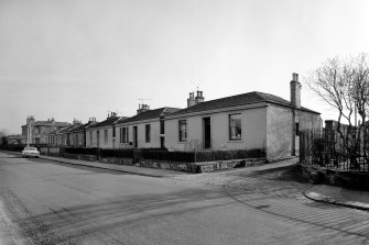 Edinburgh, Portobello, Rosefield Place.
General view of 1-11 Rosefield Place.