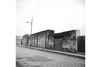 Glasgow, 229-231 Castle Street, St Rollox Chemical Works
View showing wall
