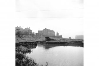 Glasgow, Monkland Canal, Upper Terminus
View from NE showing upper terminus for canal with Riddie School in background