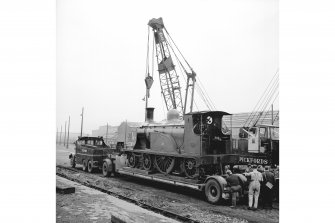 Glasgow, Govan Goods Yard
View from ENE showing locomotive number 123 on trailer