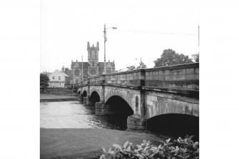 Musselburgh, New Bridge
View from NNW showing NE front of New Bridge with High Church in background