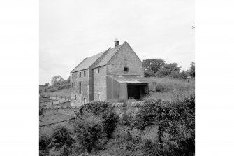 Stravithie Mill
View from SE showing SSW and ESE fronts