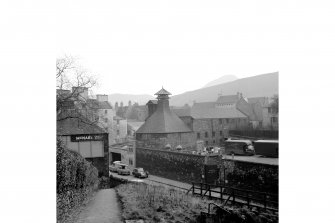 Edinburgh, Calton Road, Breweries
View from NNW, Craigwell Brewery in left of shot, 36 Calton Road in Background