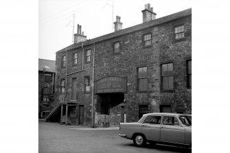 Edinburgh, Holyrood, St Ann's Brewery
View of frontage