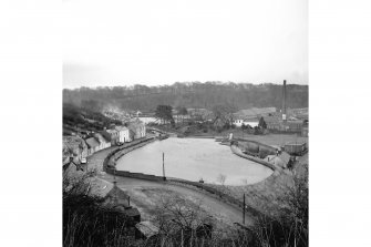 Catrine, Mill Lead
View of W reservoir from Chapel Braes, St Cuthberts Street on left, Bleachworks in background