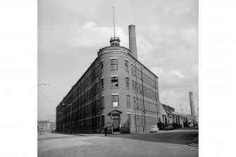 Glasgow, 48 Avenue Street, Howe Machine Works
View from W showing curved W front, NW front and SSW front