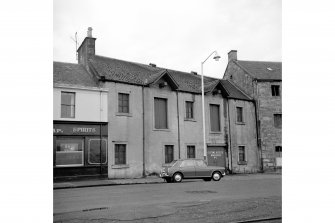 Ayr, 41-65 South Harbour Street, Warehouses
View from NE showing NNE front of number 41