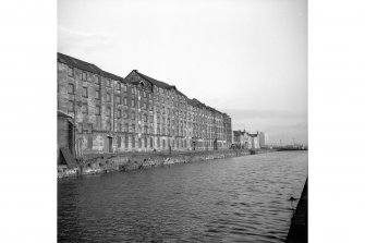 Glasgow, North Speirs Wharf, City of Glasgow Grain Mills
View from NW across canal, Canal Offices in background