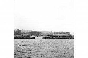 Greenock, Albert Harbour
View looking W showing entrance