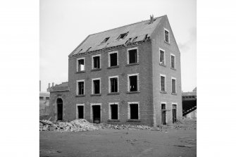 Glasgow, 100 Camlachie Street, Pyroligneous Acid Works
View of blacking mill