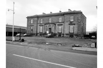 Greenlaw, The Square, Castle Inn
View of hotel. This large inn was built when Greenlaw was the county town of Berwickshire, and presumably the focal point for a number of stagecoach services, though the inn was obviously also designed to serve the private coaches of local gentry.