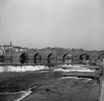 Dumfries, Old Bridge
View from ESE showing SE front of Old Bridge with Weir in foreground