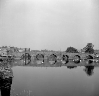 Dumfries, Old Bridge
View from SE showing SE front