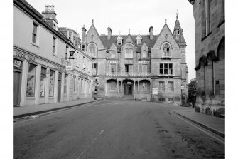 Tain, Tower Street, the Royal Hotel
General View