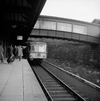 Alloa, Railway Station
View of Park Royal Railbus (M 79971) on the Alloa to Larbert service; photographed on last day of operation (see also under Larbert Station)
