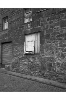 Edinburgh, Quayside Street, Quayside Mills.
Detail of the chute and blocked openingh in the North facade.
