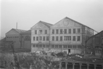 Glasgow, Pointhouse Shipyard
View from WNW showing part of NW front of joiners' shop with part of Pointhouse Boiler Works in background