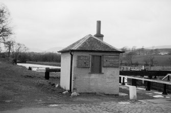 View from ESE showing E and S fronts of bothy with lock on right