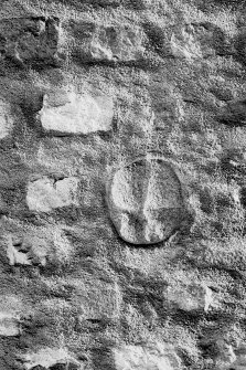 Incised cross built into stone wall. For dimensions, see entry for A 8686.
Glass half-plate negative.