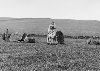 General view.
Print card captioned: "Showing outlying quartzite standing stone."
Negative captioned 'Stone Circle near Balquhain'.