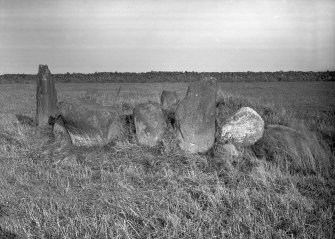 View of cairn from the south.
Original negative captioned: 'Shethin Stone Circle near Tarves view from the South Nov 1908'.

