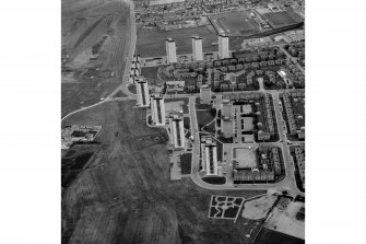 Aberdeen, Seaton, General.
General oblique aerial view from North.