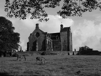 General view of Kirkliston Church from North
