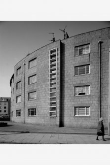 Aberdeen, Rosemount Square.
Detail of windows and stair window.