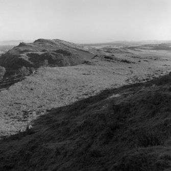 View of Kaimes Hill hillfort, looking East from Kaimes,lower ward foreground
