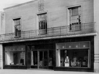 Alloa, Bank Street, Alloa, Scottish Gas Board
View of shop facade